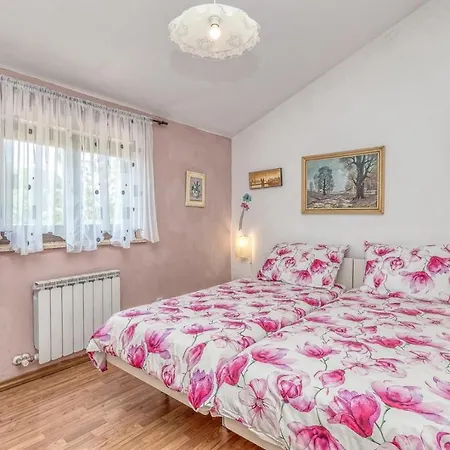 Apartment Family By Marija *